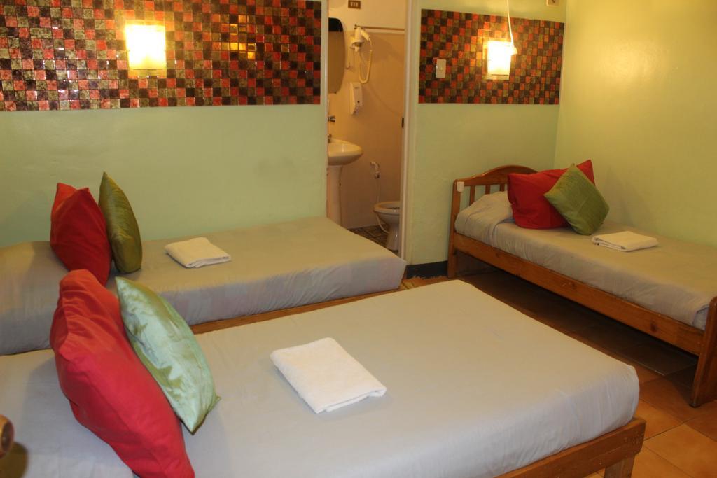 Saint Illian'S Inn Makati Makati City Ngoại thất bức ảnh