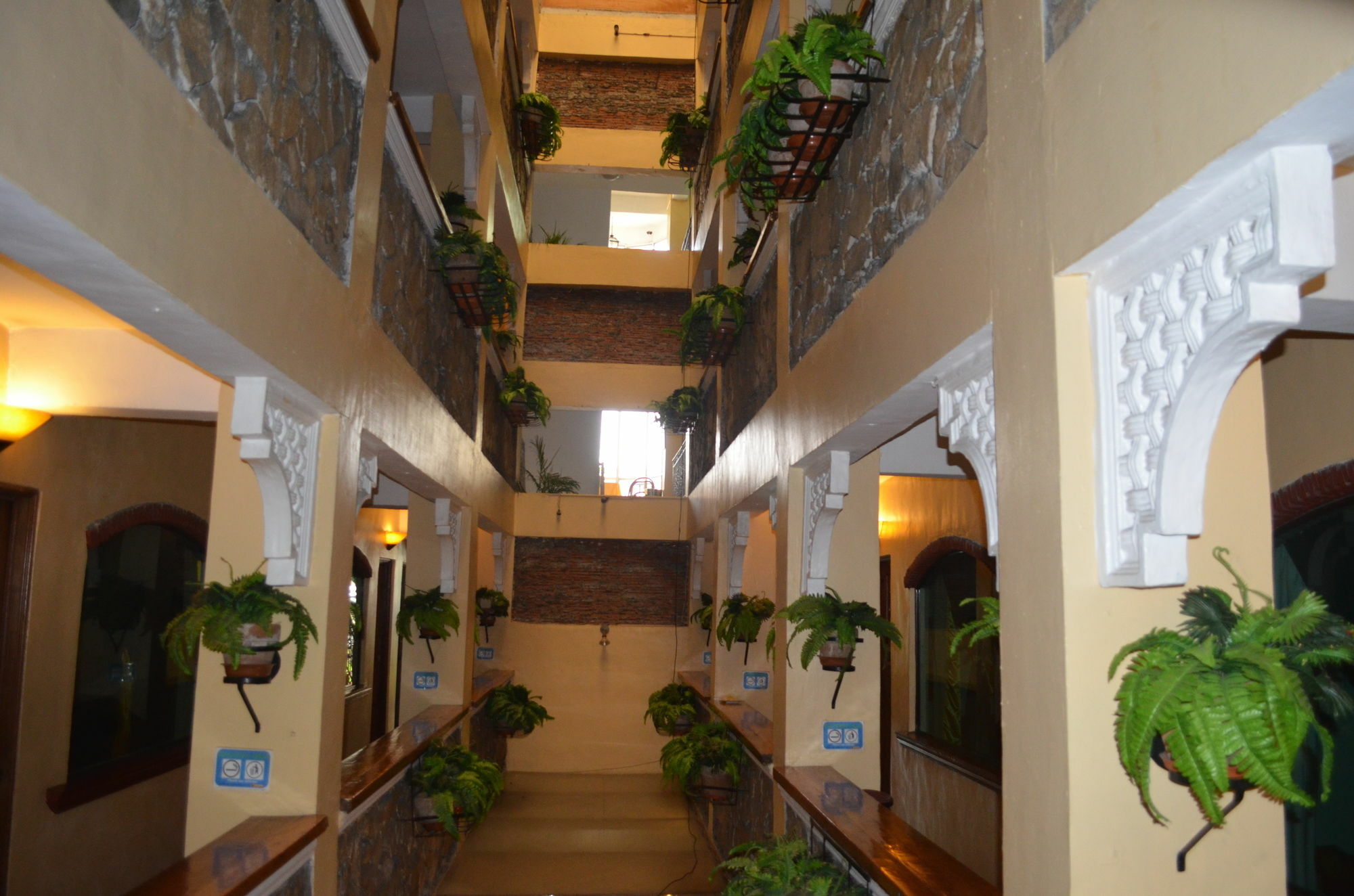 Saint Illian'S Inn Makati Makati City Ngoại thất bức ảnh
